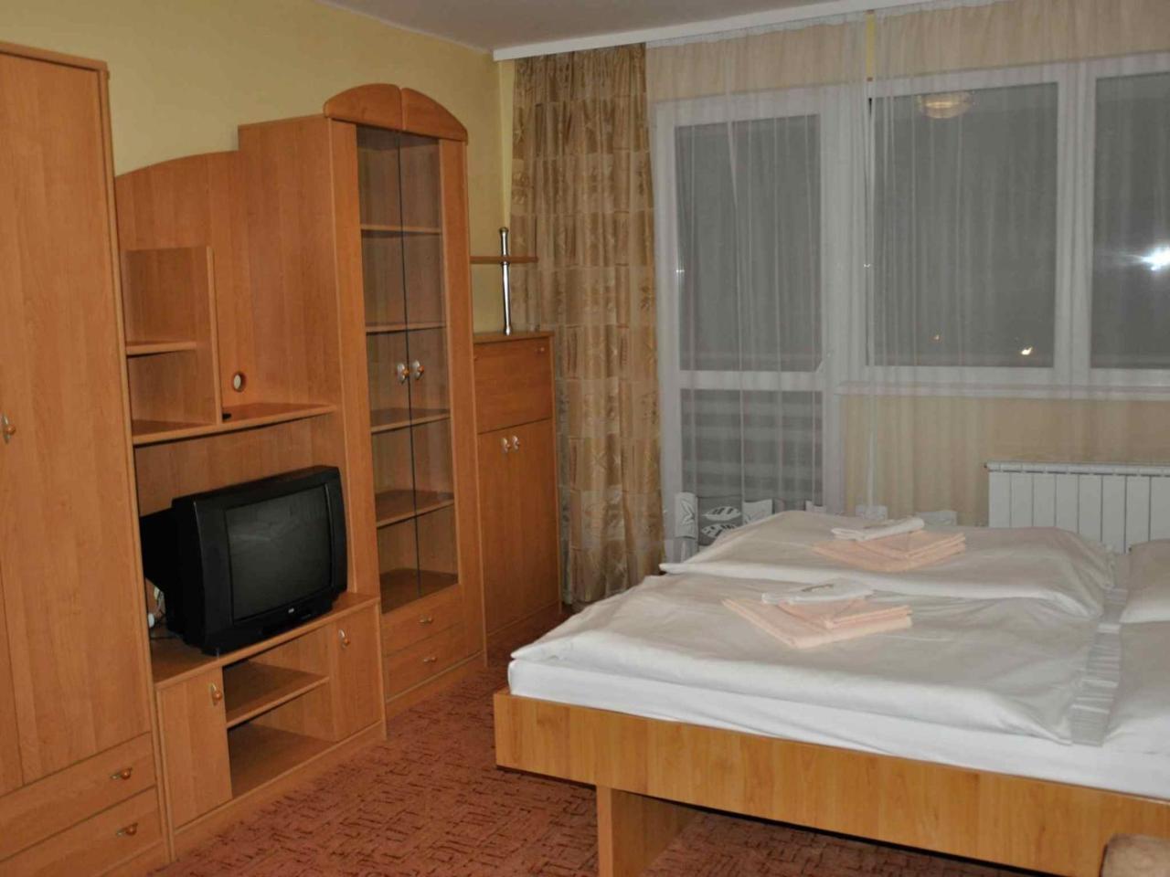 Hotel Pramen - Sivek Hotels Дудинце Экстерьер фото